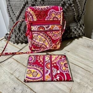 ❤️Vera Bradley Raspberry Fizz Crossbody & Photo Book